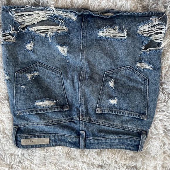 Mini Skirt - Picture 2 of 2